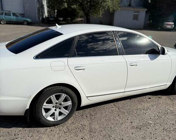 Білий Ауді А6, об'ємом двигуна 2 л та пробігом 211 тис. км за 11700 $, фото 2 на Automoto.ua