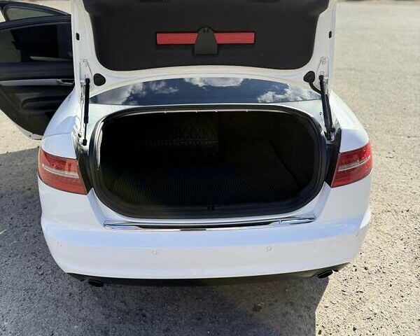 Білий Ауді А6, об'ємом двигуна 2 л та пробігом 211 тис. км за 11700 $, фото 3 на Automoto.ua