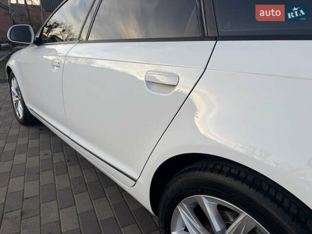 Белый Ауди А6, объемом двигателя 3.12 л и пробегом 265 тыс. км за 7500 $, фото 14 на Automoto.ua