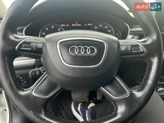 Белый Ауди А6, объемом двигателя 3 л и пробегом 270 тыс. км за 9999 $, фото 15 на Automoto.ua