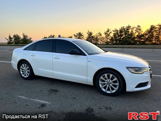 Білий Ауді А6, об'ємом двигуна 3 л та пробігом 201 тис. км за 13500 $, фото 5 на Automoto.ua