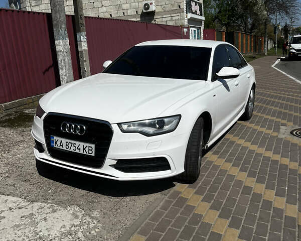 Белый Ауди А6, объемом двигателя 3 л и пробегом 120 тыс. км за 19000 $, фото 4 на Automoto.ua