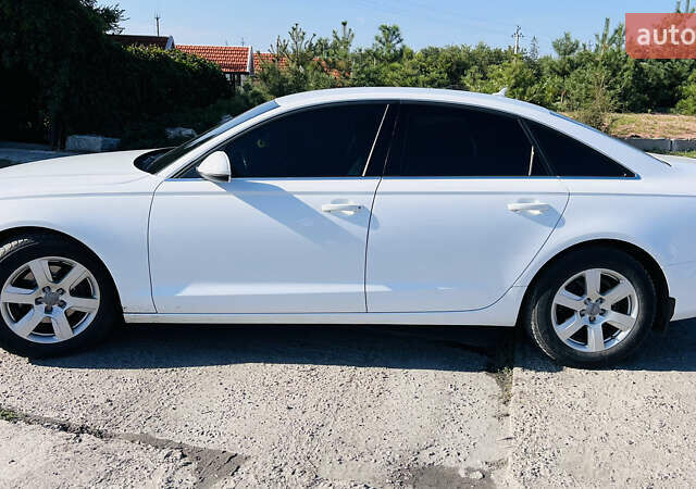 Белый Ауди А6, объемом двигателя 2.77 л и пробегом 181 тыс. км за 11500 $, фото 3 на Automoto.ua