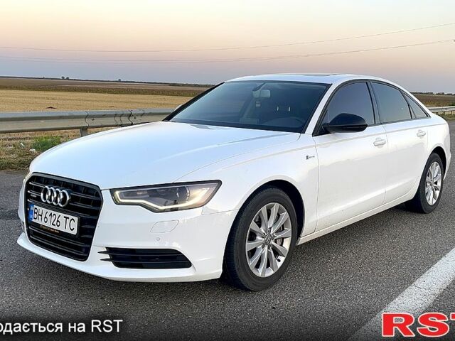 Білий Ауді А6, об'ємом двигуна 3 л та пробігом 201 тис. км за 13500 $, фото 4 на Automoto.ua
