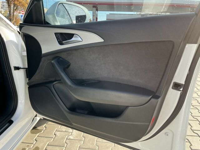 Белый Ауди А6, объемом двигателя 2 л и пробегом 240 тыс. км за 15900 $, фото 13 на Automoto.ua