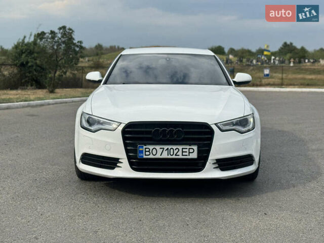 Білий Ауді А6, об'ємом двигуна 2 л та пробігом 212 тис. км за 13599 $, фото 1 на Automoto.ua