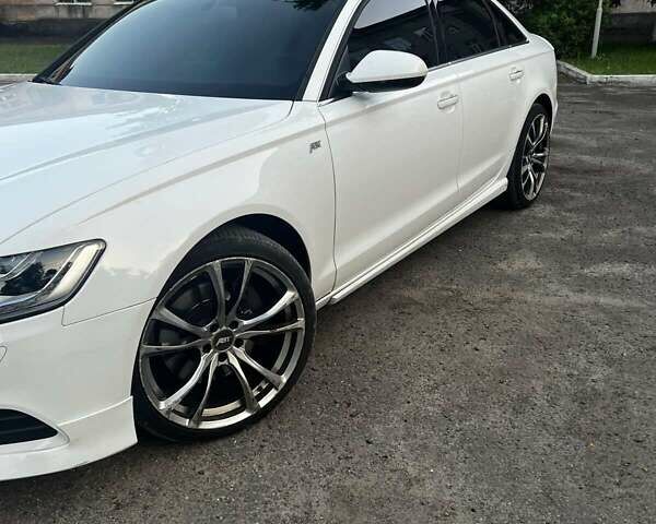 Белый Ауди А6, объемом двигателя 3 л и пробегом 130 тыс. км за 17000 $, фото 13 на Automoto.ua