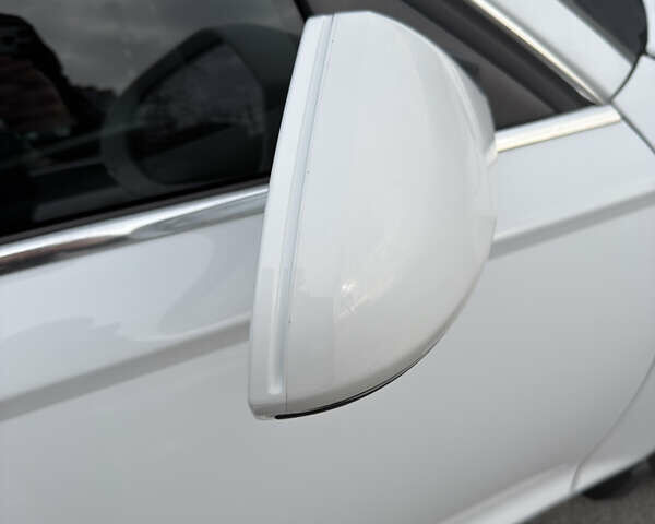 Белый Ауди А6, объемом двигателя 1.97 л и пробегом 240 тыс. км за 14000 $, фото 22 на Automoto.ua