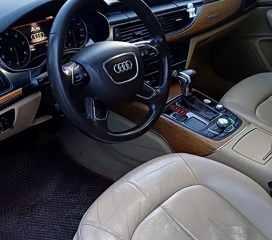 Білий Ауді А6, об'ємом двигуна 30 л та пробігом 203 тис. км за 13999 $, фото 4 на Automoto.ua