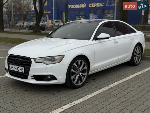 Белый Ауди А6, объемом двигателя 2 л и пробегом 193 тыс. км за 10999 $, фото 2 на Automoto.ua
