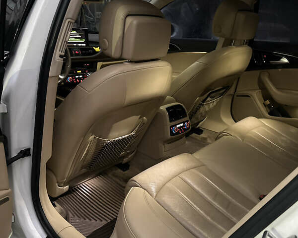 Білий Ауді А6, об'ємом двигуна 3 л та пробігом 185 тис. км за 13700 $, фото 17 на Automoto.ua