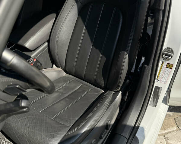 Белый Ауди А6, объемом двигателя 3 л и пробегом 183 тыс. км за 16000 $, фото 18 на Automoto.ua