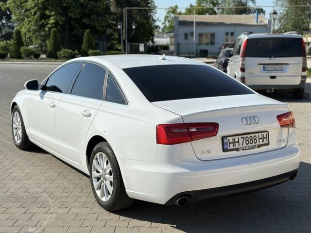 Белый Ауди А6, объемом двигателя 2 л и пробегом 254 тыс. км за 15900 $, фото 4 на Automoto.ua