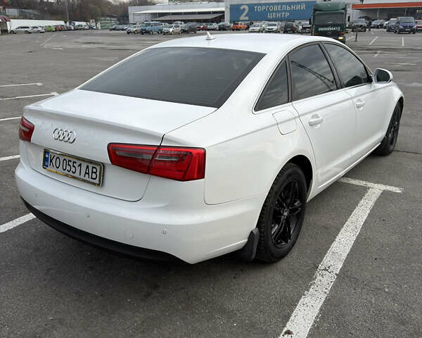 Белый Ауди А6, объемом двигателя 1.97 л и пробегом 240 тыс. км за 14000 $, фото 6 на Automoto.ua