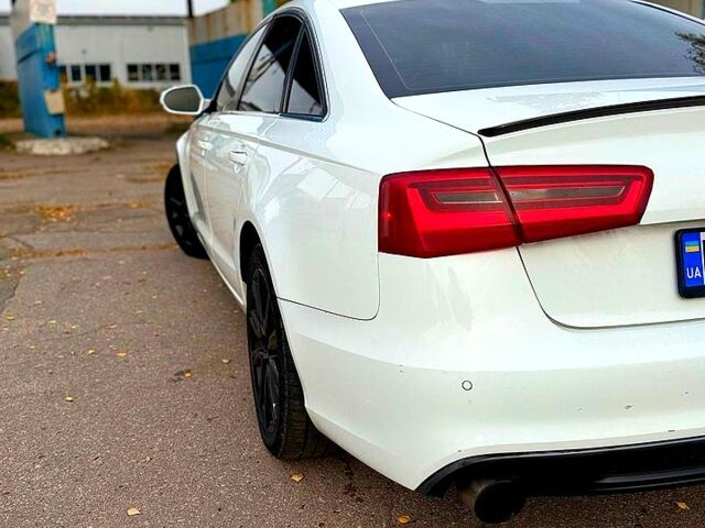 Білий Ауді А6, об'ємом двигуна 3 л та пробігом 380 тис. км за 13500 $, фото 2 на Automoto.ua