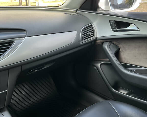 Білий Ауді А6, об'ємом двигуна 2 л та пробігом 276 тис. км за 14000 $, фото 66 на Automoto.ua