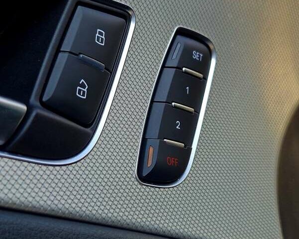 Белый Ауди А6, объемом двигателя 2.77 л и пробегом 125 тыс. км за 15500 $, фото 16 на Automoto.ua