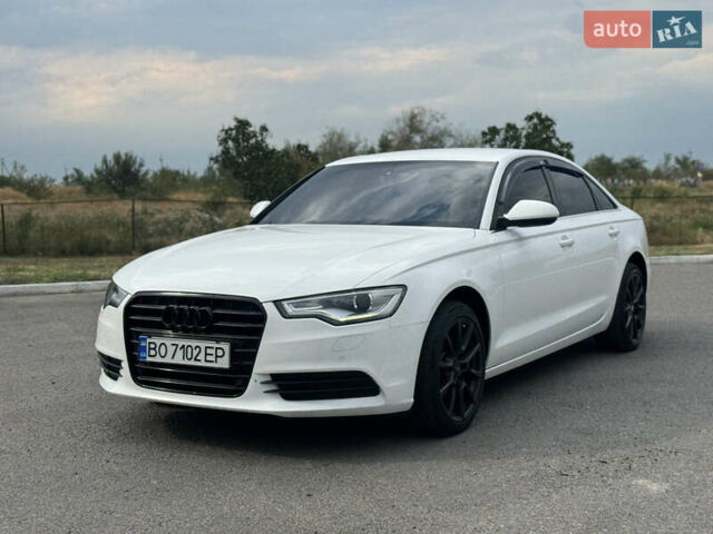 Білий Ауді А6, об'ємом двигуна 2 л та пробігом 212 тис. км за 13599 $, фото 5 на Automoto.ua