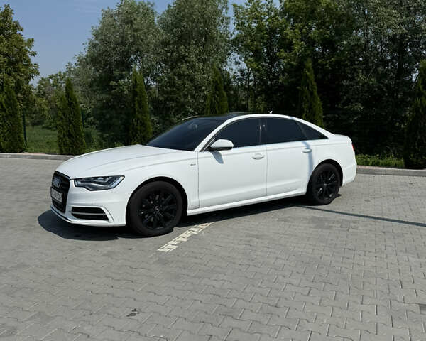 Белый Ауди А6, объемом двигателя 2.77 л и пробегом 193 тыс. км за 11900 $, фото 3 на Automoto.ua