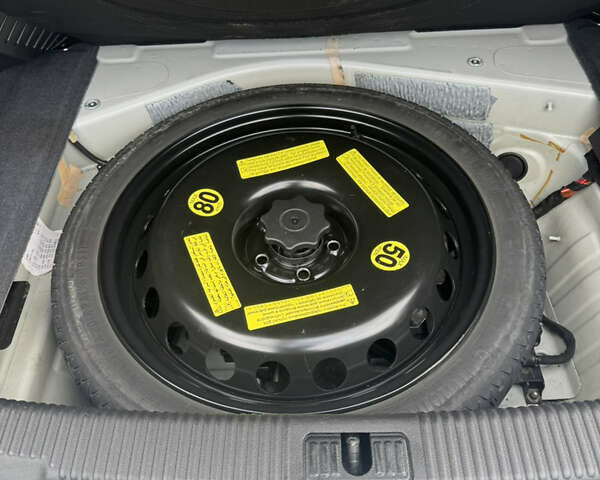 Білий Ауді А6, об'ємом двигуна 2 л та пробігом 212 тис. км за 11799 $, фото 18 на Automoto.ua