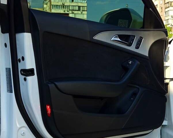 Белый Ауди А6, объемом двигателя 2.77 л и пробегом 125 тыс. км за 15500 $, фото 11 на Automoto.ua