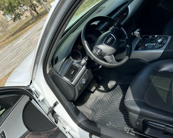Білий Ауді А6, об'ємом двигуна 2 л та пробігом 276 тис. км за 14000 $, фото 10 на Automoto.ua