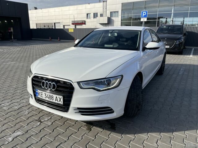 Белый Ауди А6, объемом двигателя 2 л и пробегом 240 тыс. км за 15900 $, фото 6 на Automoto.ua