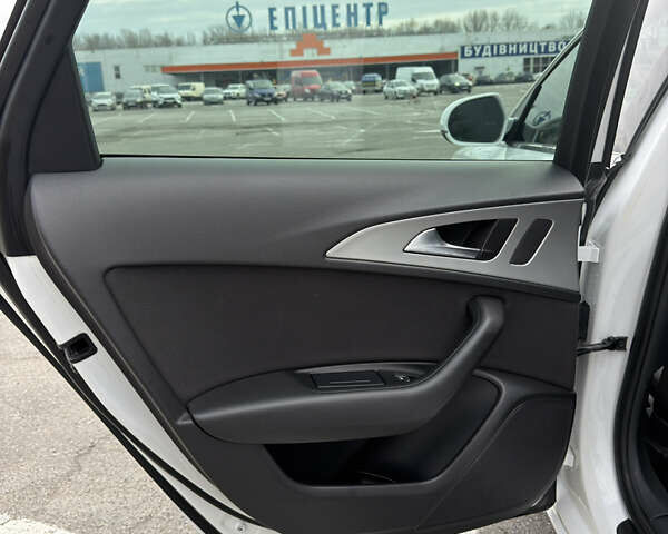 Белый Ауди А6, объемом двигателя 1.97 л и пробегом 240 тыс. км за 14000 $, фото 41 на Automoto.ua