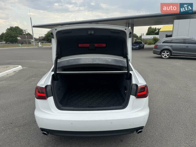 Білий Ауді А6, об'ємом двигуна 2 л та пробігом 212 тис. км за 11799 $, фото 19 на Automoto.ua