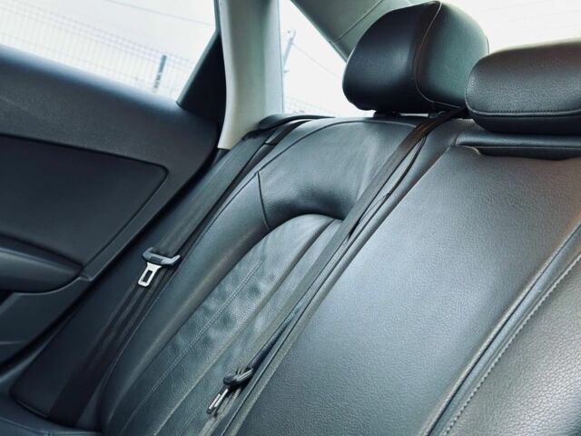 Белый Ауди А6, объемом двигателя 2 л и пробегом 270 тыс. км за 12999 $, фото 18 на Automoto.ua