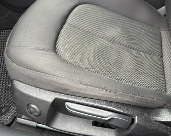 Белый Ауди А6, объемом двигателя 1.97 л и пробегом 240 тыс. км за 14000 $, фото 29 на Automoto.ua