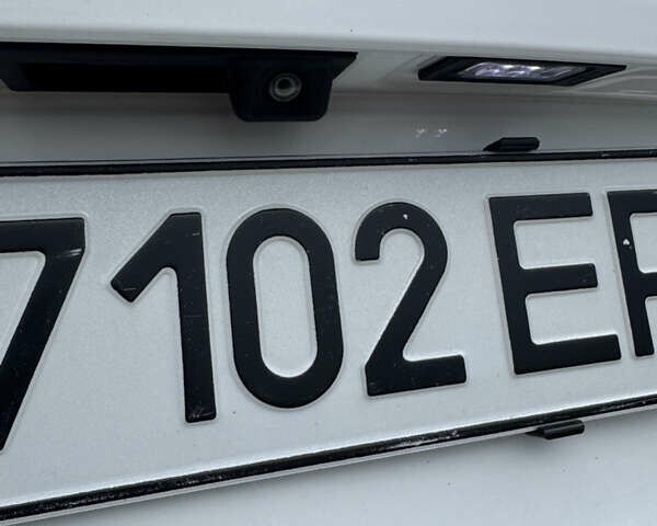 Білий Ауді А6, об'ємом двигуна 2 л та пробігом 212 тис. км за 11799 $, фото 20 на Automoto.ua