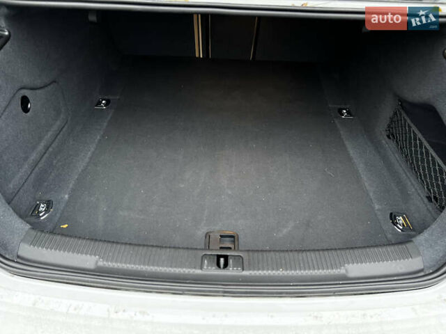 Білий Ауді А6, об'ємом двигуна 2 л та пробігом 172 тис. км за 14950 $, фото 20 на Automoto.ua