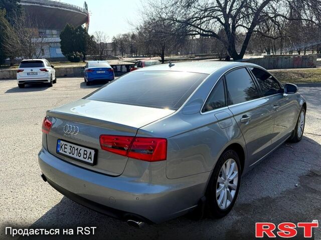 Белый Ауди А6, объемом двигателя 2.8 л и пробегом 212 тыс. км за 11000 $, фото 2 на Automoto.ua