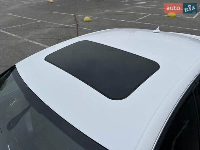 Білий Ауді А6, об'ємом двигуна 3 л та пробігом 254 тис. км за 12800 $, фото 14 на Automoto.ua