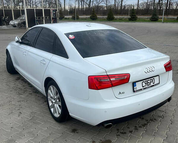 Белый Ауди А6, объемом двигателя 1.98 л и пробегом 163 тыс. км за 15200 $, фото 8 на Automoto.ua