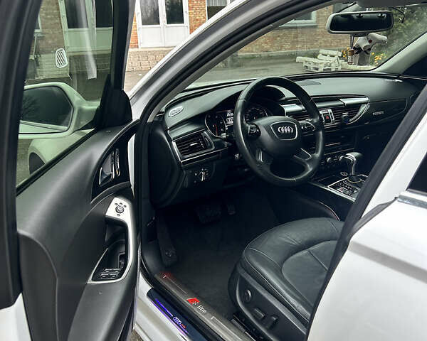 Білий Ауді А6, об'ємом двигуна 3 л та пробігом 235 тис. км за 13500 $, фото 15 на Automoto.ua