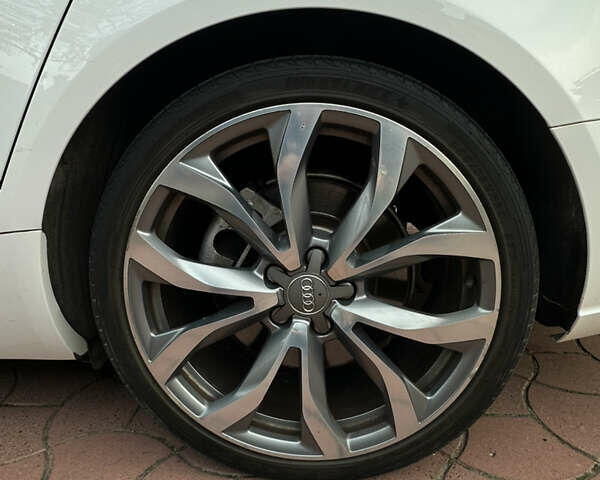 Белый Ауди А6, объемом двигателя 2 л и пробегом 200 тыс. км за 11500 $, фото 6 на Automoto.ua