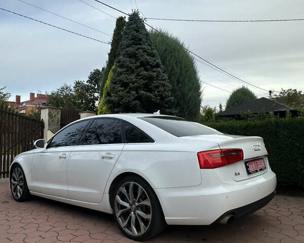 Белый Ауди А6, объемом двигателя 2 л и пробегом 200 тыс. км за 11500 $, фото 2 на Automoto.ua