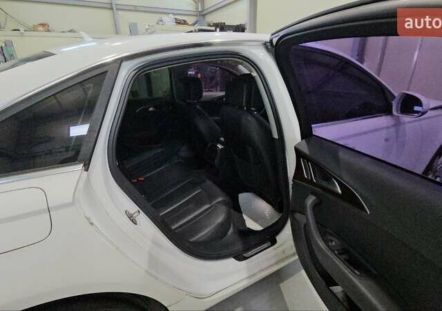 Білий Ауді А6, об'ємом двигуна 2 л та пробігом 42 тис. км за 13000 $, фото 9 на Automoto.ua
