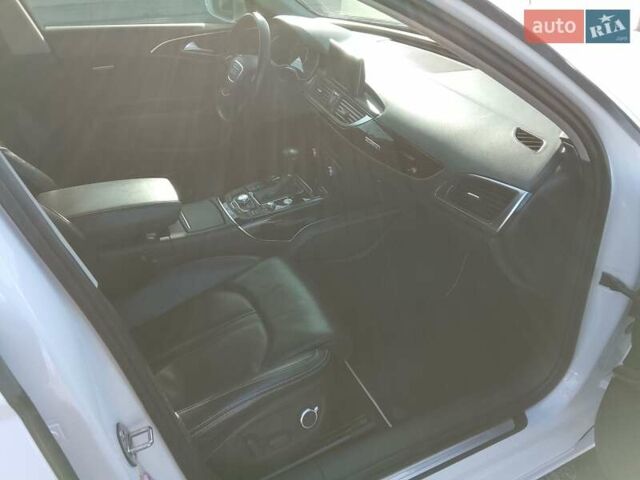 Белый Ауди А6, объемом двигателя 3 л и пробегом 198 тыс. км за 12800 $, фото 8 на Automoto.ua