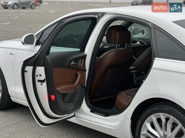Білий Ауді А6, об'ємом двигуна 3 л та пробігом 254 тис. км за 12800 $, фото 16 на Automoto.ua