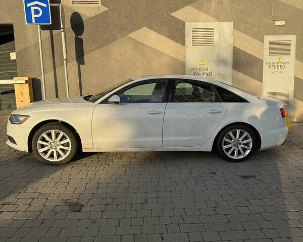 Белый Ауди А6, объемом двигателя 1.98 л и пробегом 178 тыс. км за 14000 $, фото 2 на Automoto.ua