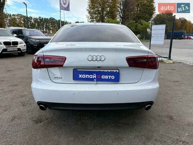 Белый Ауди А6, объемом двигателя 1.98 л и пробегом 246 тыс. км за 14000 $, фото 5 на Automoto.ua