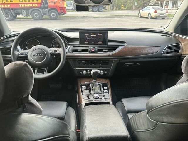 Білий Ауді А6, об'ємом двигуна 2 л та пробігом 198 тис. км за 15950 $, фото 18 на Automoto.ua