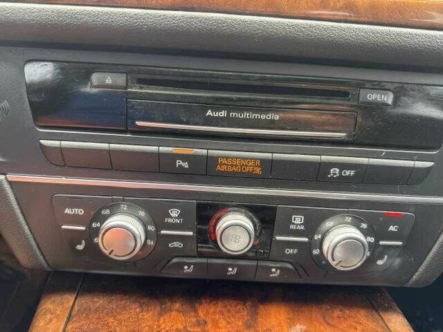 Белый Ауди А6, объемом двигателя 2 л и пробегом 129 тыс. км за 3400 $, фото 11 на Automoto.ua