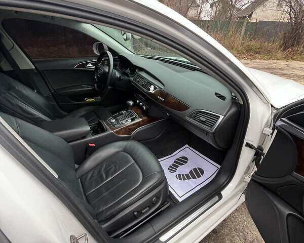 Белый Ауди А6, объемом двигателя 3 л и пробегом 198 тыс. км за 15800 $, фото 5 на Automoto.ua