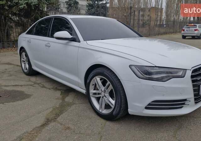 Білий Ауді А6, об'ємом двигуна 3 л та пробігом 180 тис. км за 13200 $, фото 15 на Automoto.ua