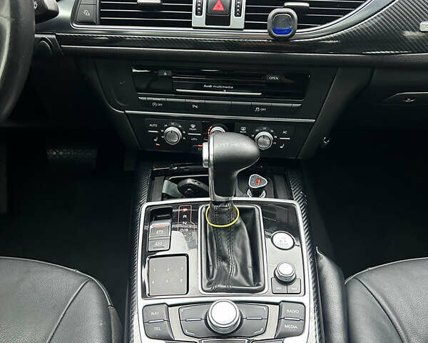 Білий Ауді А6, об'ємом двигуна 3 л та пробігом 235 тис. км за 13500 $, фото 26 на Automoto.ua