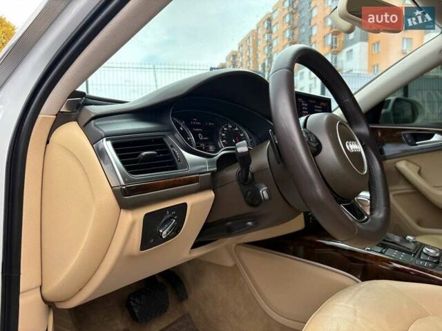 Белый Ауди А6, объемом двигателя 1.98 л и пробегом 246 тыс. км за 14000 $, фото 10 на Automoto.ua